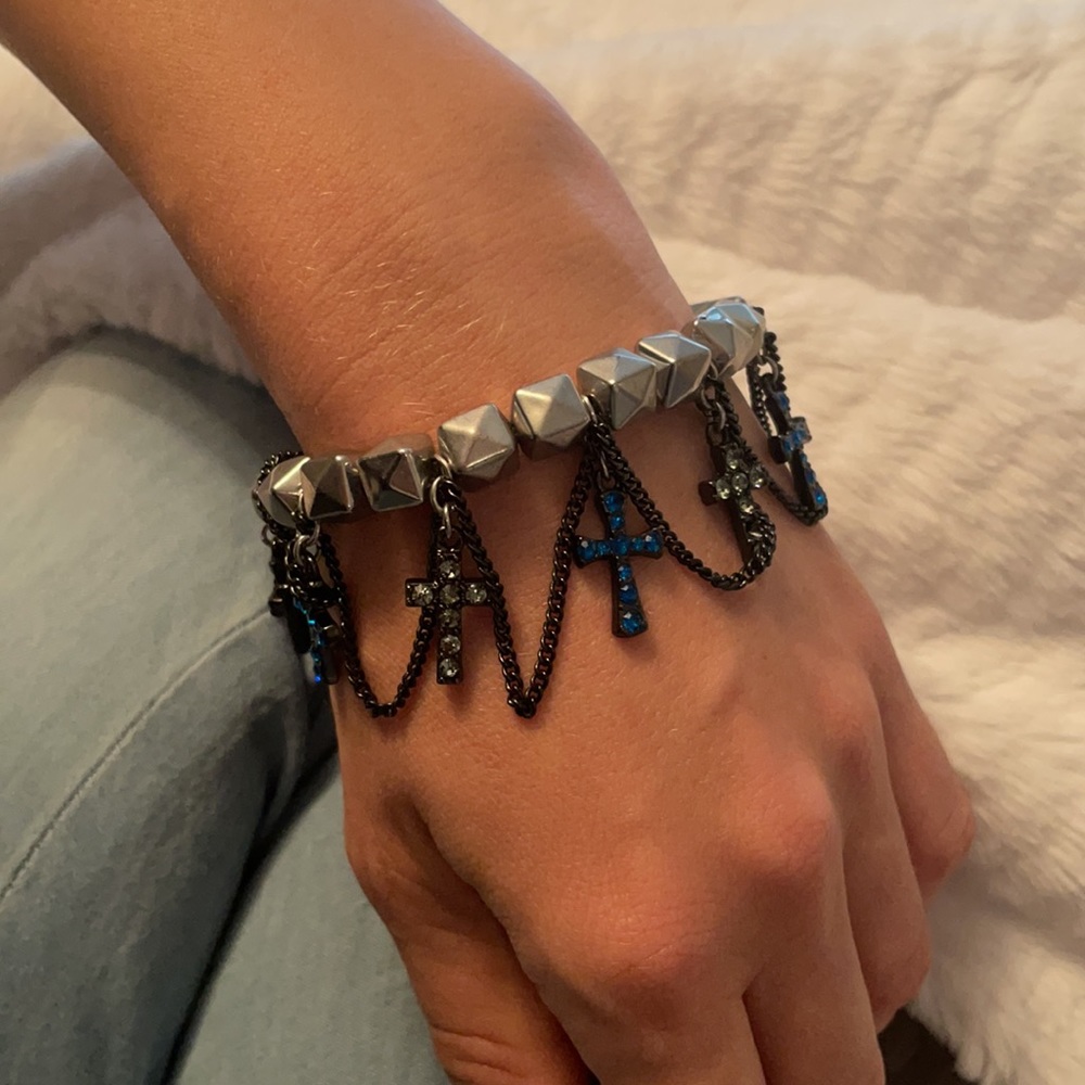 Guess cross bracelet - Picture 3 of 5